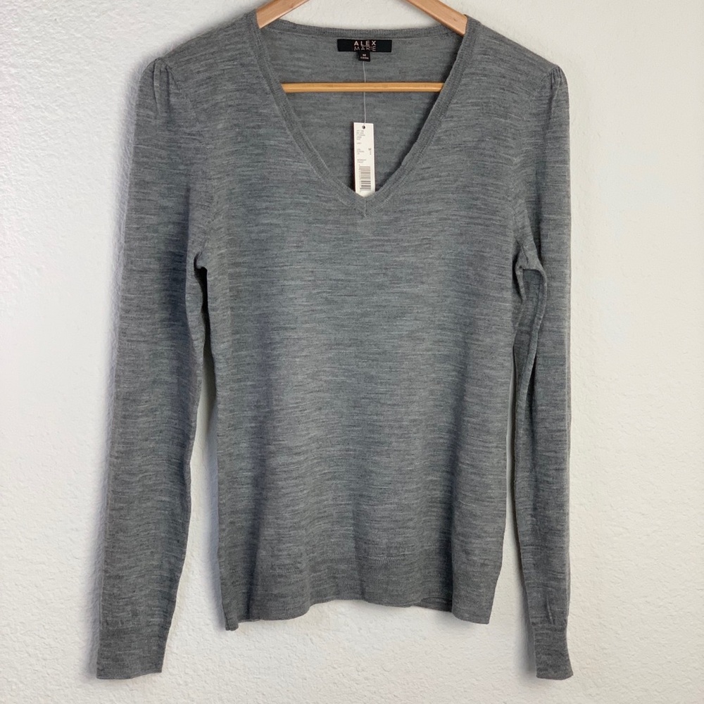 Alex Marie Jamie Grey V-Neck Long Sleeve Sweater Sz M